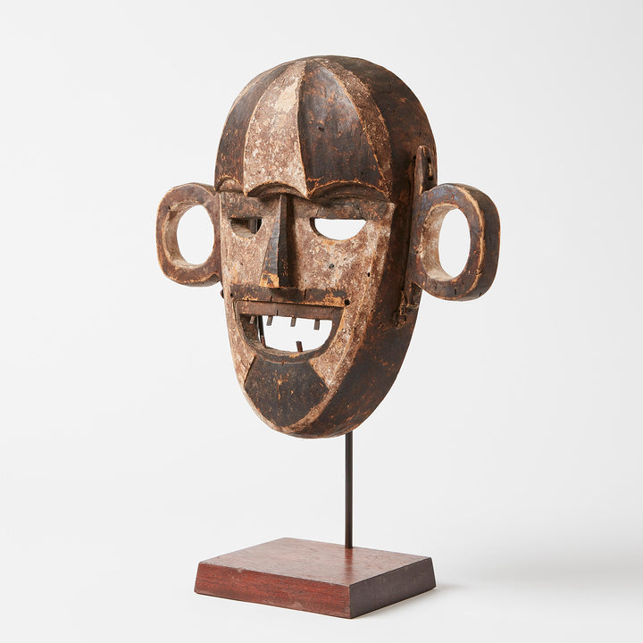 Boa Style Mask on Stand