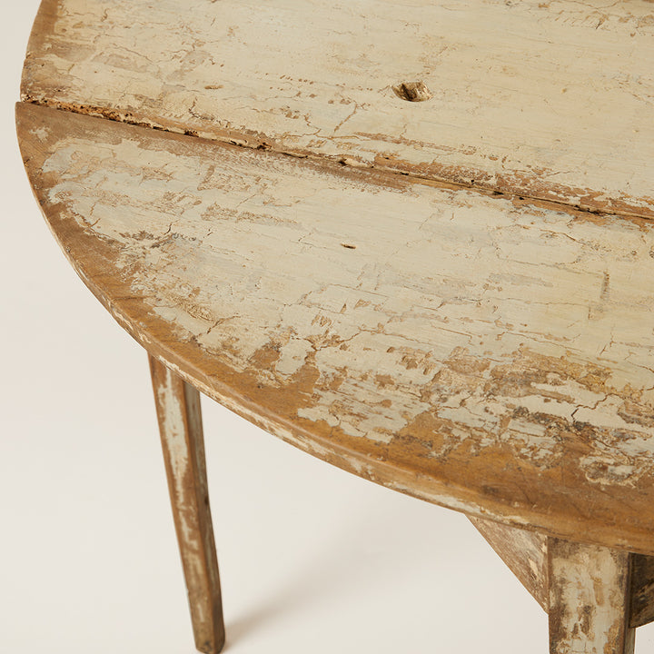 Rustic White Demi-Lune, French