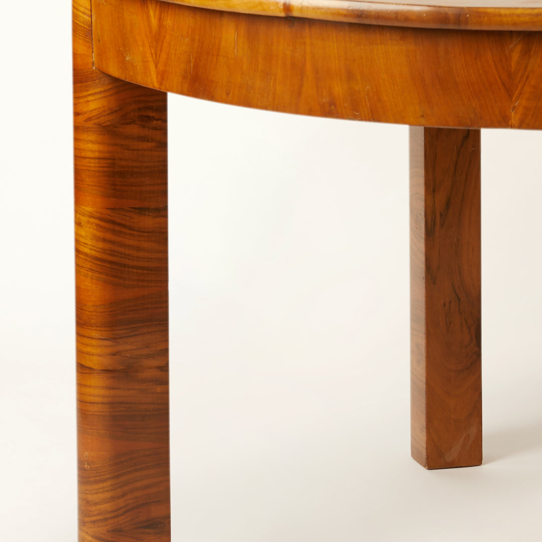 Early 19th-century Veneered Round Table with Edge-Set Legs, European