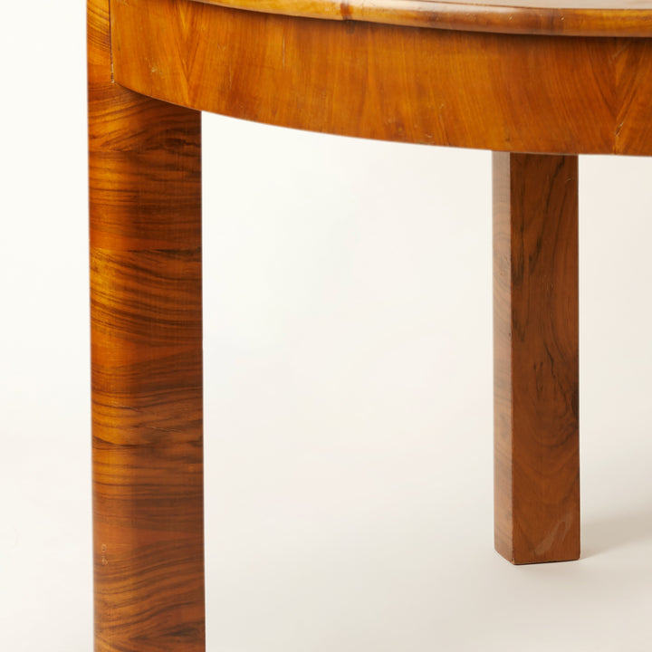 Early 19th-century Veneered Round Table with Edge-Set Legs, European