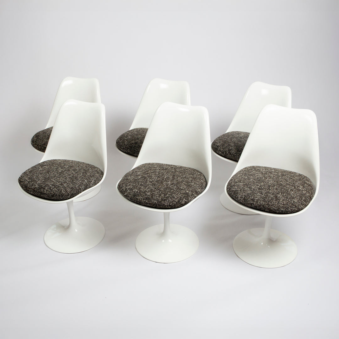 Set of 8 Vintage Saarinen Tulip Dining Chairs